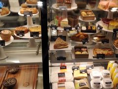 面包甜点陈列柜-星巴克(呼和浩特民族商场店)