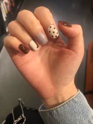 -蜜丝卡伦美甲美睫半永久