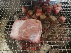 雪花肉粒-肉甲韩国木炭烤肉(新壹街1店)