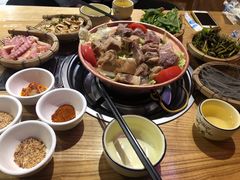 -阿婆情腊排骨火锅(金虹路店)