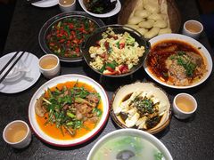 -万重锦·人文川菜馆(骡马市店)