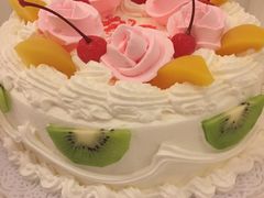 -红宝石·鲜奶小方·海派西点房(南丹店)