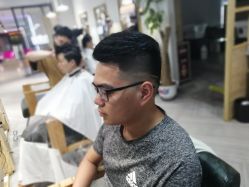 -苏豪路易士·嘉玛发廊