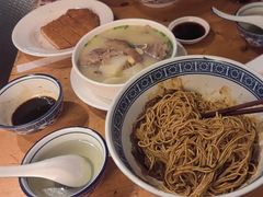 -沪西老弄堂面馆(定西路店)