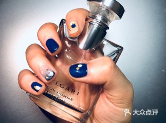 今年特别喜欢蓝色,看见蓝色心情就格外舒畅