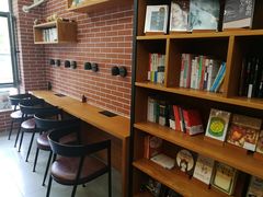 -新华书店(永安路店)