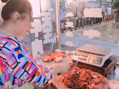 腊牛肉夹馍-杨天玉腊牛羊肉店