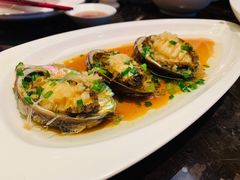 蒜蓉蒸鲍鱼-高佳庄·海鲜酒楼(东港店)
