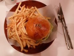 牛肉汉堡-sugarman espresso素饮糖人高新咖啡工厂