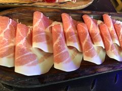 双层肥牛-猪啊牛呀羊啊铜盘烤肉(正大广场店)