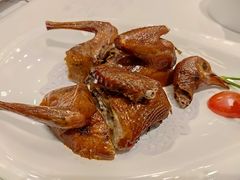 特色脆皮鸽-麒茗餐厅·粤菜·宴会厅·海鲜(锦绣路店)