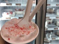 蜜桃乌龙果冻暴风雪-DQ·蛋糕·冰淇淋(苏宁店)