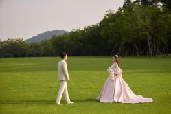 -麦田·婚纱摄影(天河新天地店)