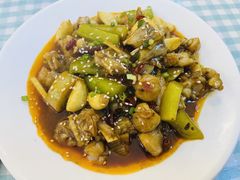 -捌贰虾蟹·江湖菜馆(江汉路店)