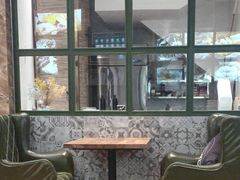 -秋田满满烘焙店