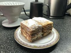 -红宝石·鲜奶小方·海派西点房(南丹店)