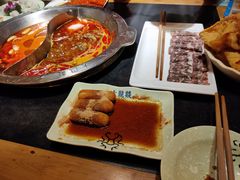 -大龙辣火锅·龙虾·烧烤(湖滨新天地店)
