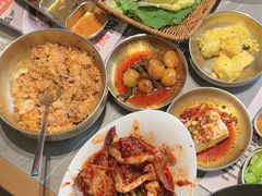 -草家酱蟹炭火烤肉店(珲春南路一店)
