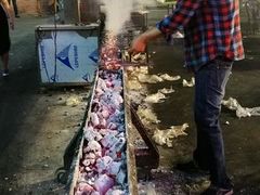 -清真磊磊烧烤老店(饮虎池街34号店)