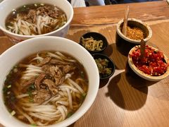 -矮子粉店1985·长沙米粉(湘春路店)