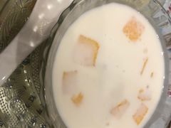 -广信牛奶甜品世家(台东店)