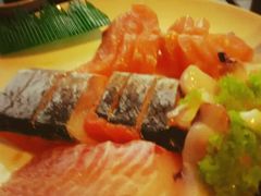 三文鱼-唐拉雅秀酒店-西锦汇空中BBQ·思创餐厅