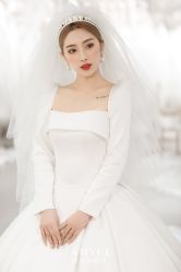 -艾米丽婚纱礼服