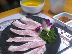 -唯成•韩国炭火烤肉 유성고기