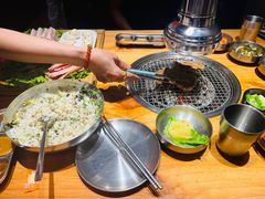 -极简·炭火烤肉主题餐厅·龙虾烧烤·烤羊排(宝龙店)