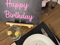 -Mark&Mars Restaurant