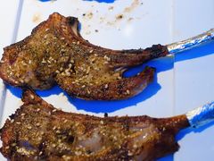 苏尼特金质烤羊排-三个蒙古大叔羊肉串(大宁店)