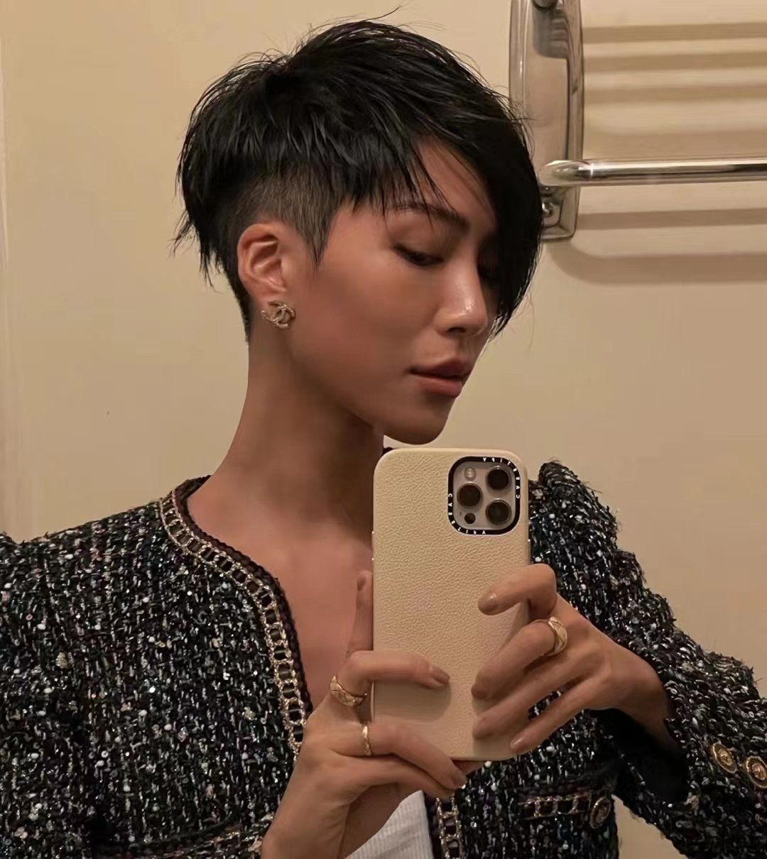 现代短发新视角超酷