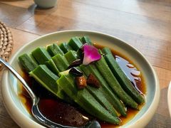 浸汁秋葵-川旺角川粤融合菜•海景餐厅(星海广场店)