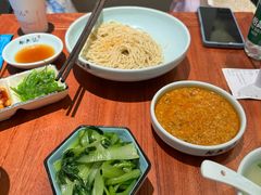 -裕兴记•蟹黄面馆(人民广场店)