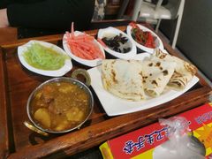-岗底斯尼泊尔餐厅(万达店)