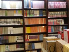 -新华书店(泉城路店)