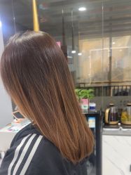 -镁连社·美联社