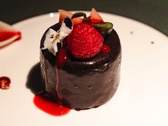 熔岩巧克力配香草冰淇淋-弦月窗LUNETTE BY AMANDA(复兴路店)