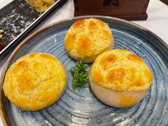 酥皮叉烧包-白天鹅宾馆-宏图府餐厅