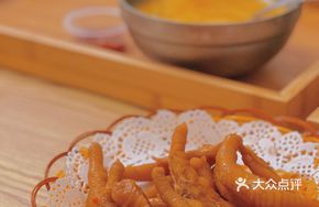 Spicy Garlic Chicken Feet
