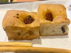 餐前小面包-安妮意大利餐厅(丽都店)