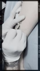 -越域刺青