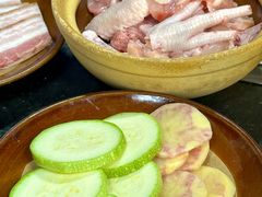 -阿山卓·野生菌火锅·纳西火塘烤肉