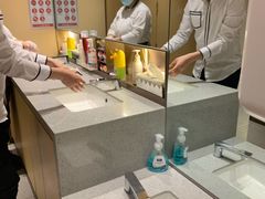 -海底捞火锅(凯德广场店)