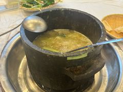-鲁朗纳麦石锅鸡庄园