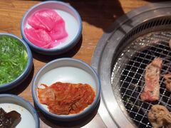 -明洞阿姨·韩式酱蟹烤肉·创意料理(三元桥店)