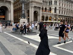 -文艺复兴百货(米兰大教堂广场店)