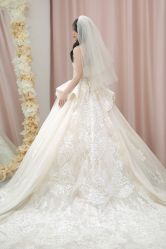-LOVE SHINE婚纱·红鼎庄龙凤褂·妈妈装定制