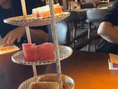 -卡普里披萨·牛扒·下午茶