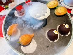 四喜点心拼盘-馋遇江南·精致湖景雅宴(东方之门店)